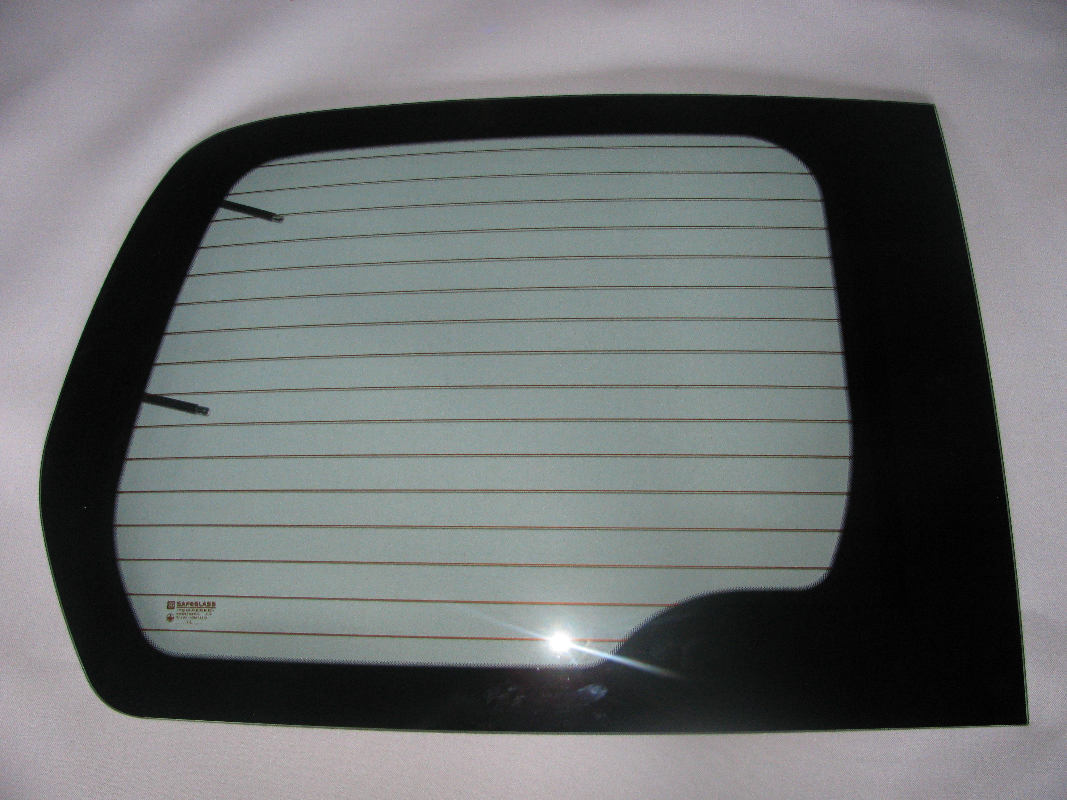 Розпашонка права (тил , задні двері ) з обігрівом на Citroen Berlingo/Peugeot Partner 2008-